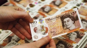 سعر الجنيه الإسترليني ينخفض الأربعاء في الأسواق العالمية